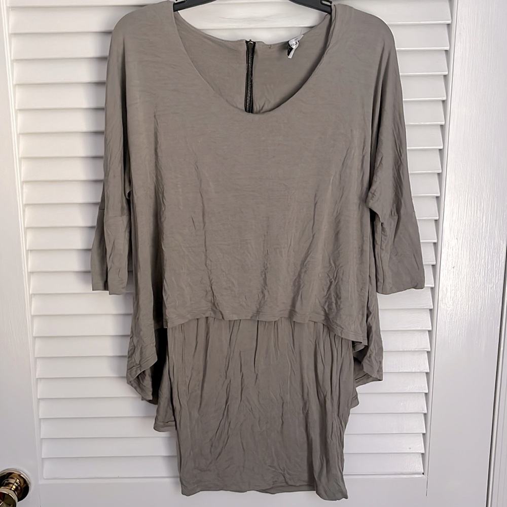 Nina Kendosa Paris Stretch Rayon Batwing Dolman Layered Tunic Shirt Zipper Back
